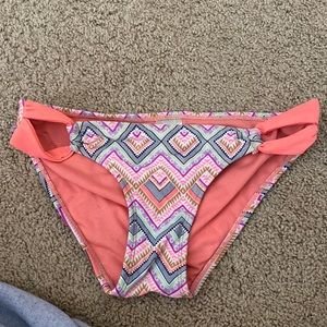 bikini bottoms with fun pattern XS